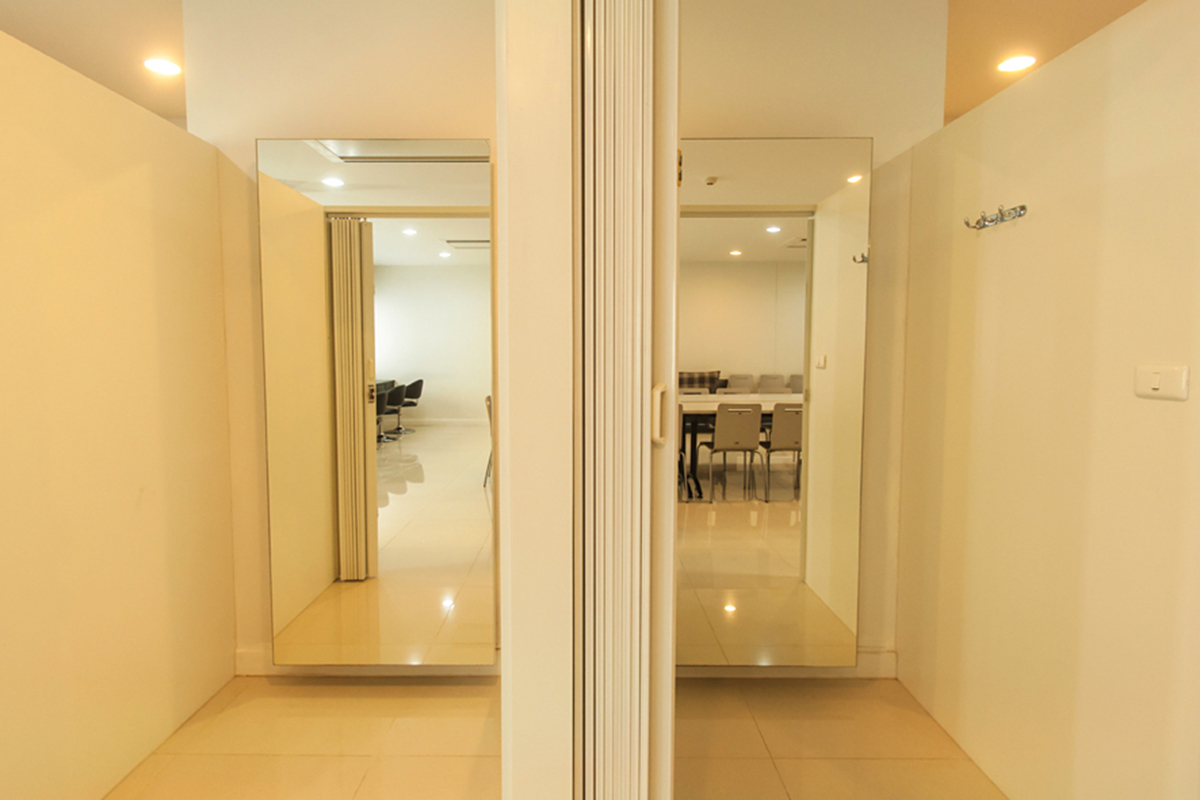 ACTS Studio SS S4 SUKHUMVIT PICTURES Picture 016