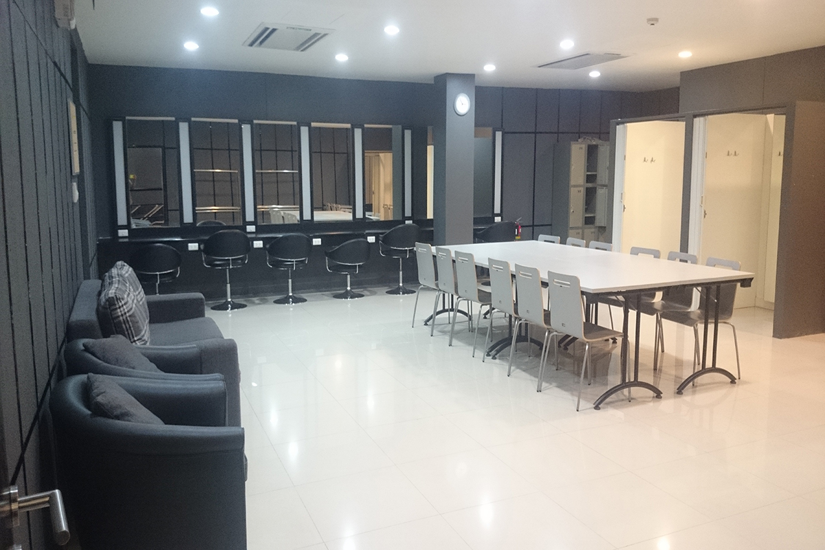 ACTS Studio SS S4 SUKHUMVIT PICTURES Picture 019