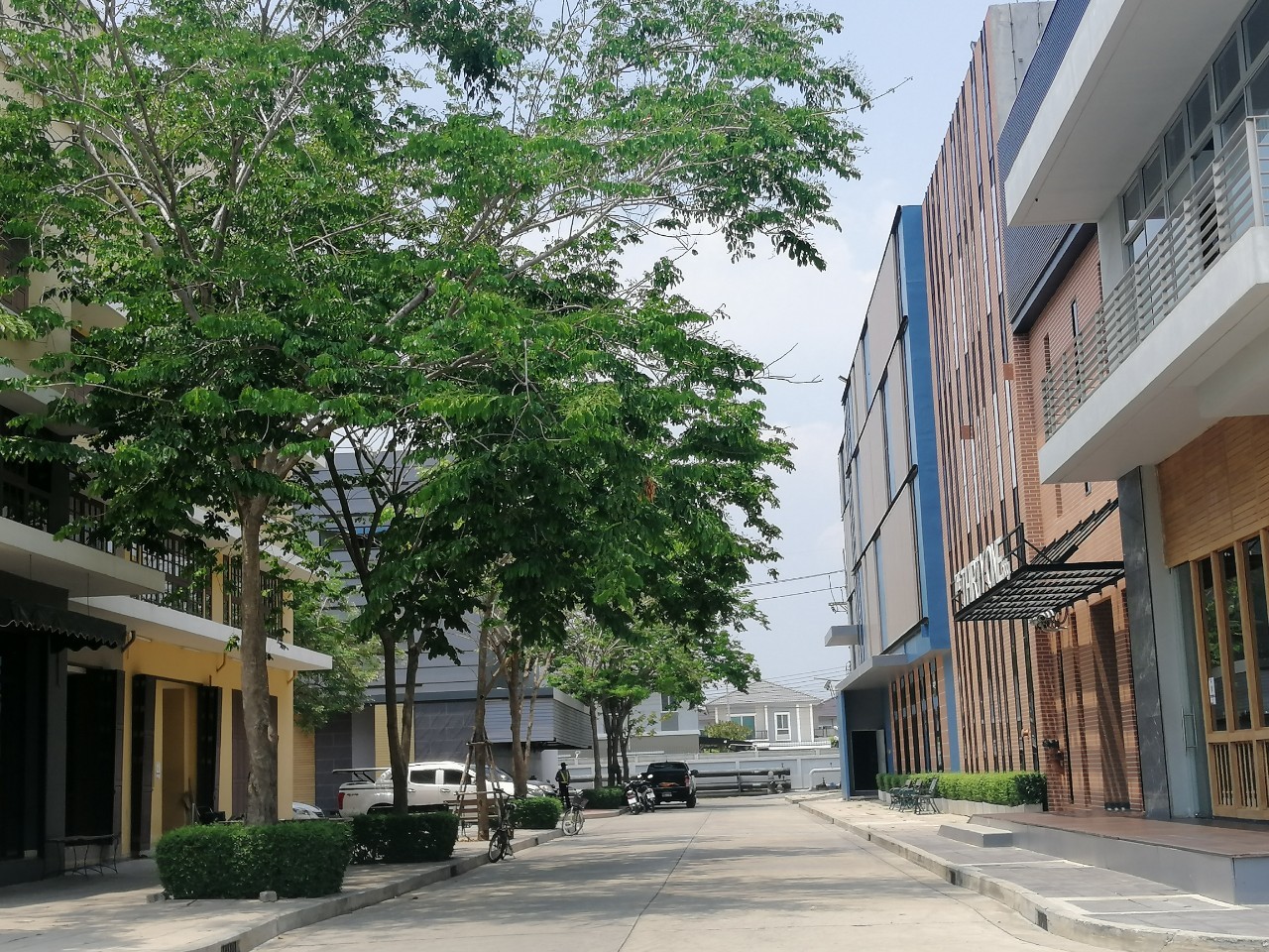 ACTS Studio SS S4 SUKHUMVIT PICTURES Picture 030