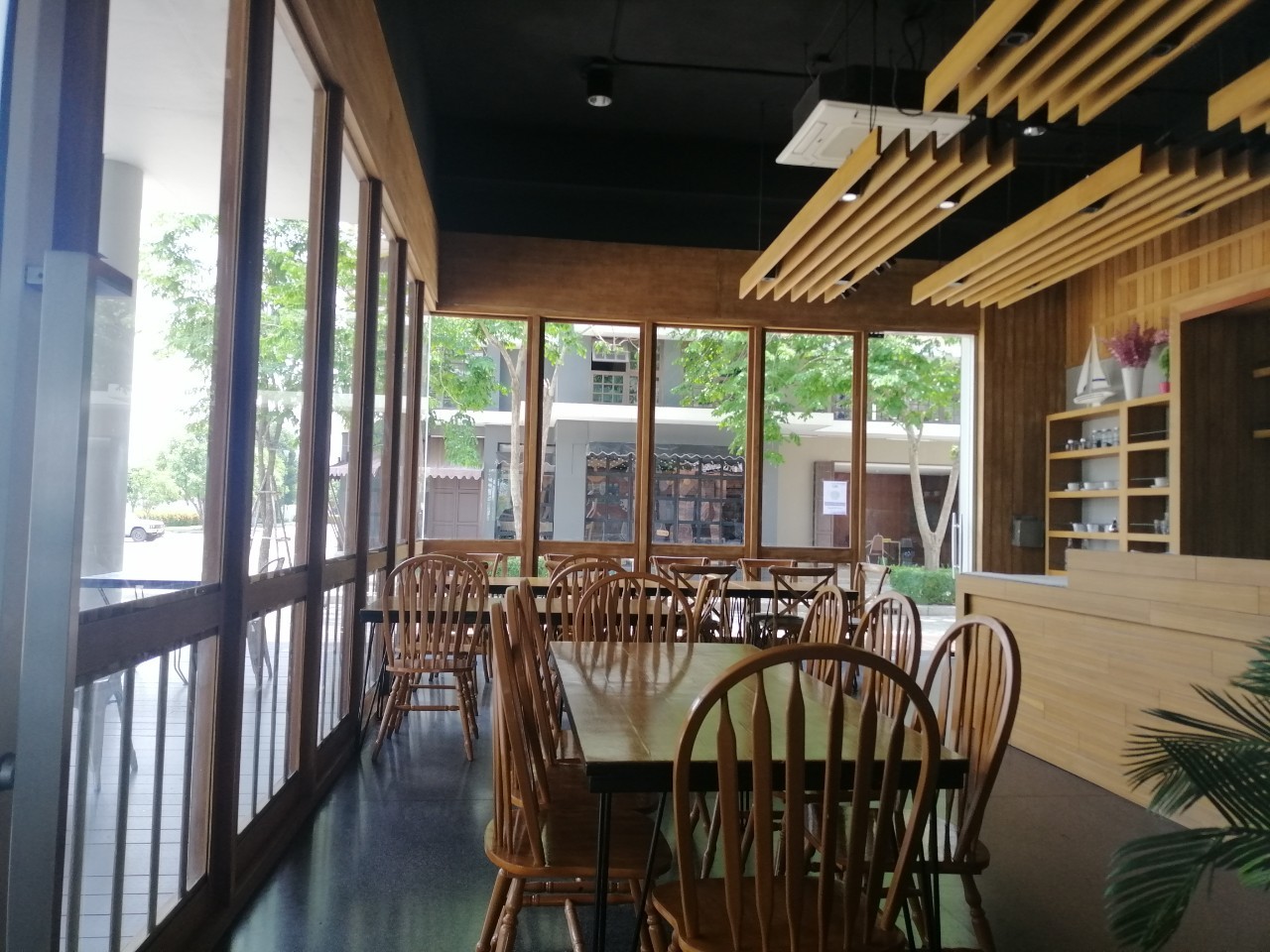 ACTS Studio SS S4 SUKHUMVIT PICTURES Picture 033
