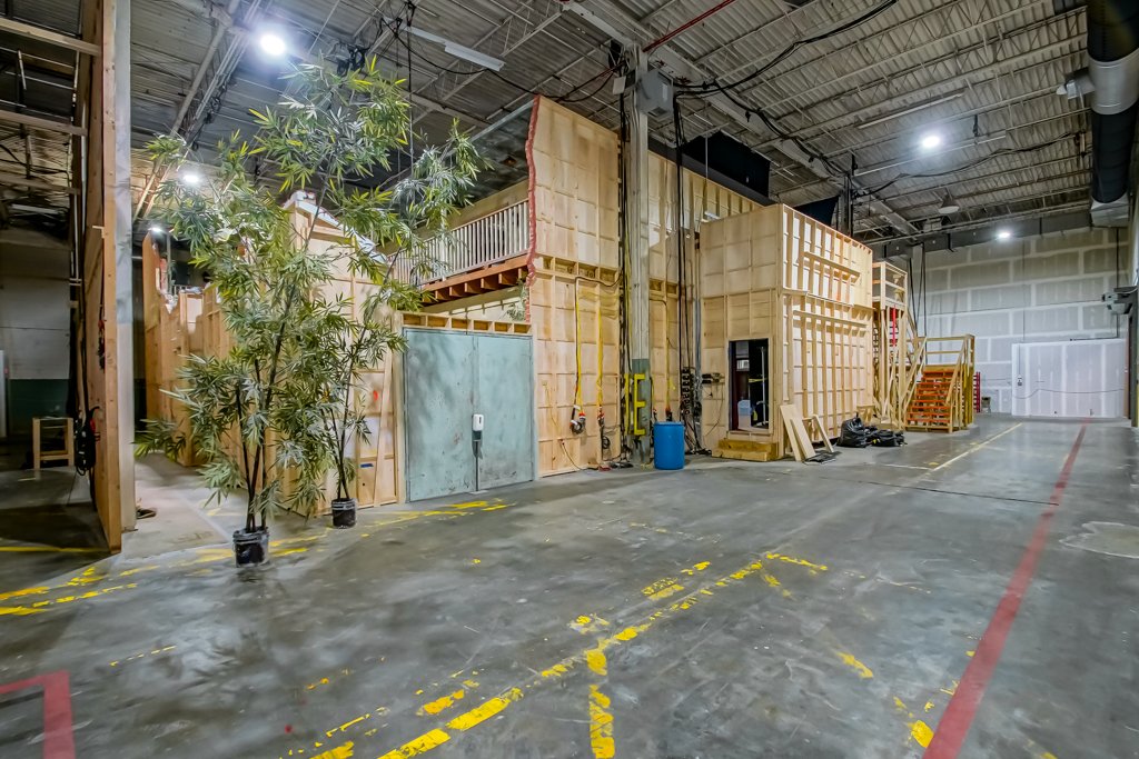 Electric Entertainment Studios SS 2 Picture 2