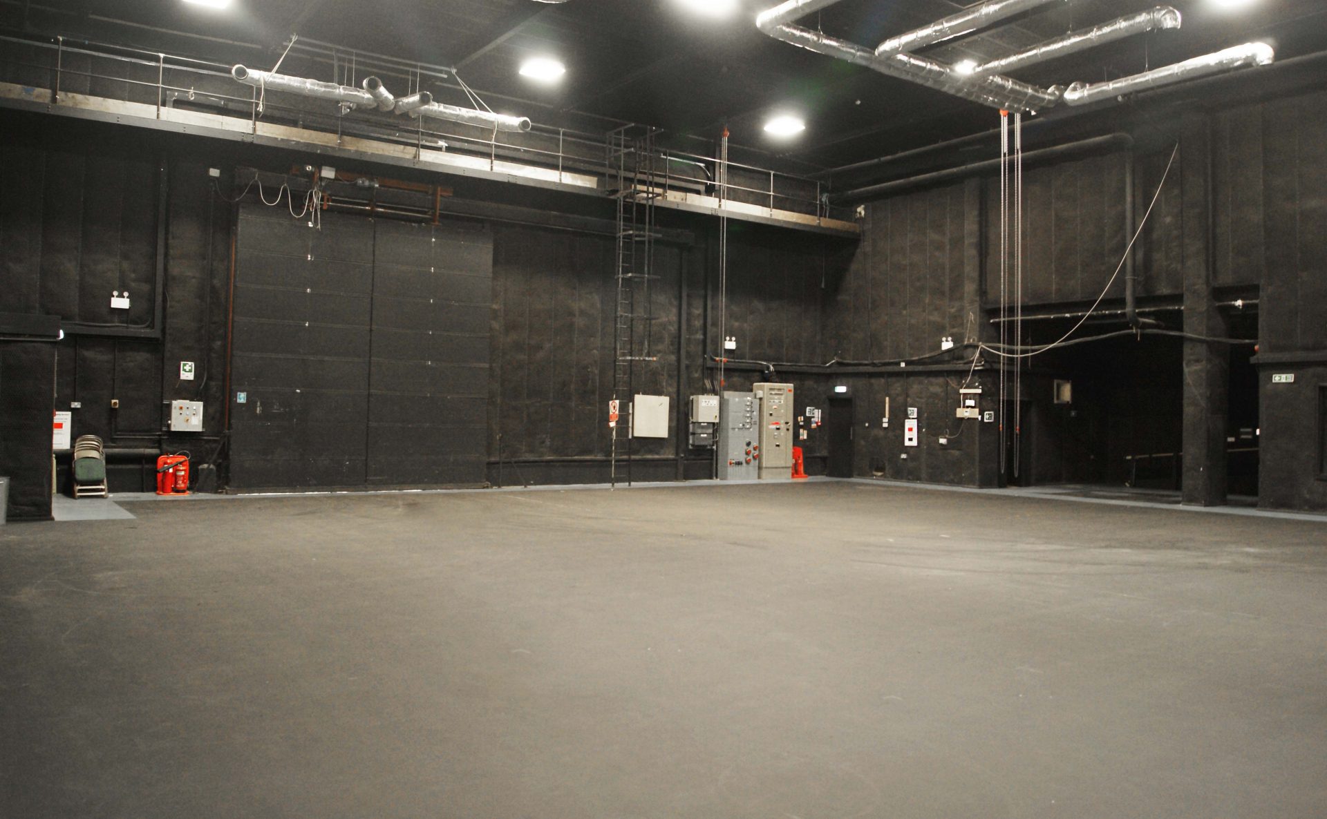 Elstree Studios SS Stage 6 Picture 001