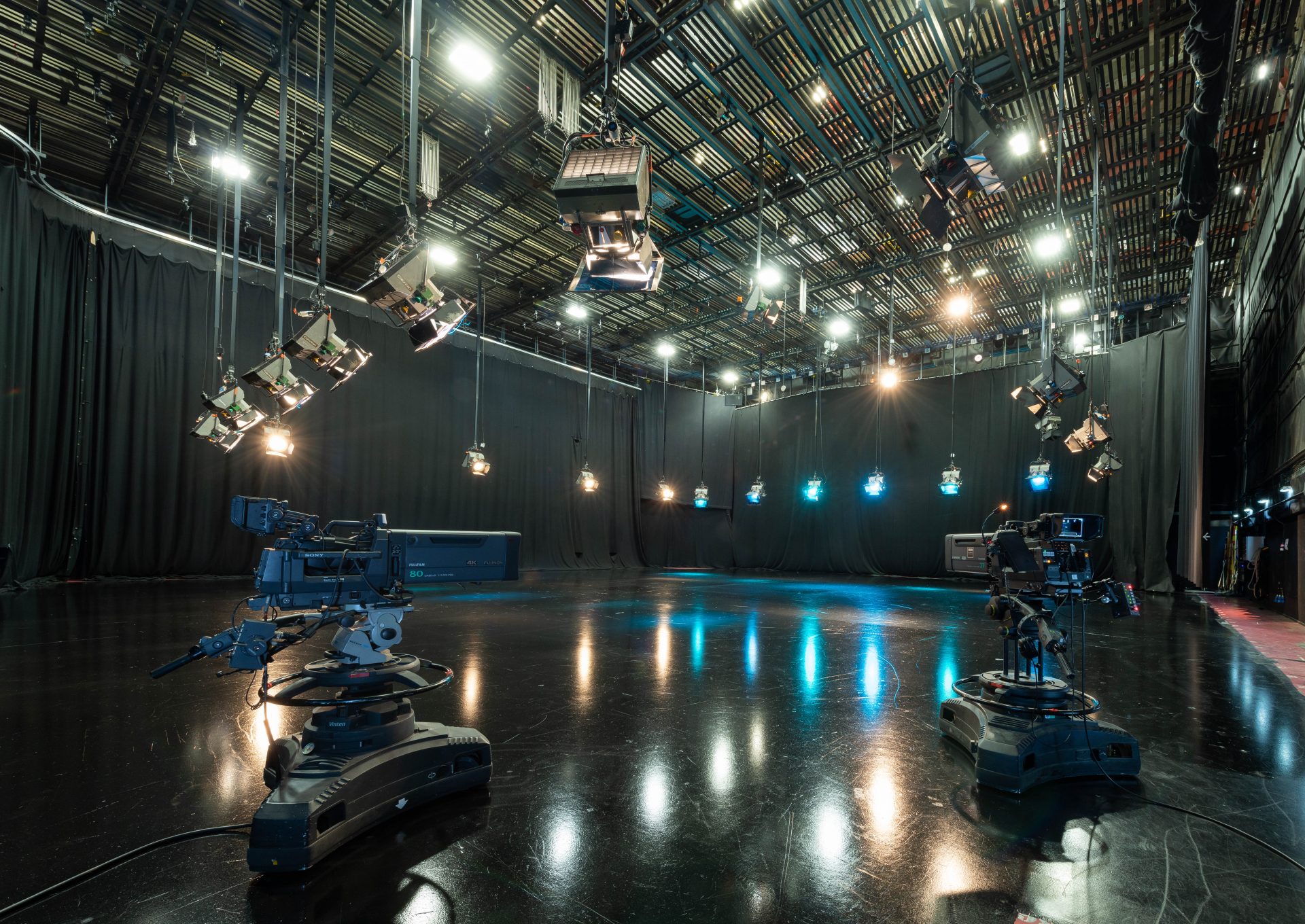 Elstree Studios SS Stage 8 Picture 001