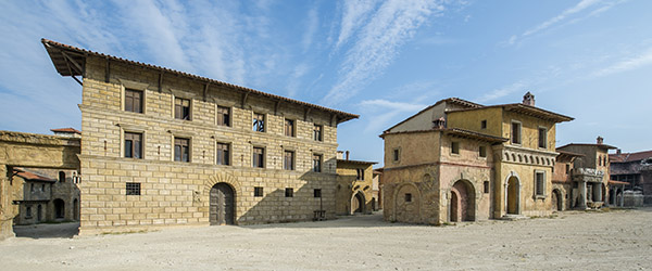 Korda Studios SA Renaissance Town Picture 00004