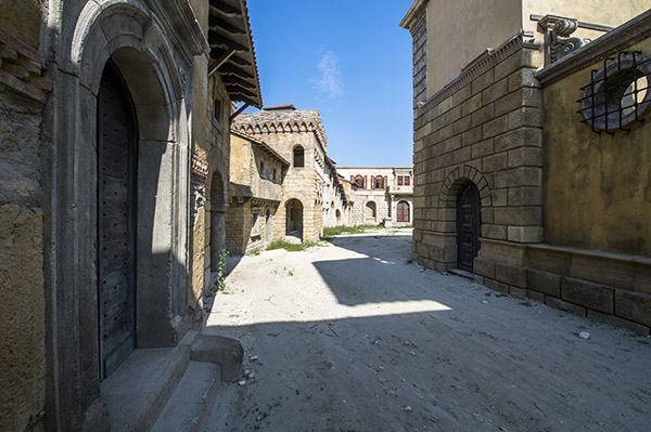Korda Studios SA Renaissance Town Picture 00015