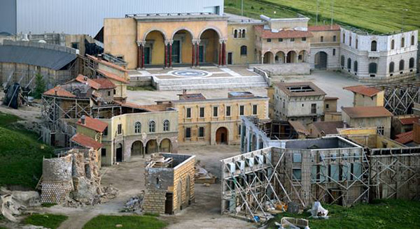 Korda Studios SA Renaissance Town Picture 00031
