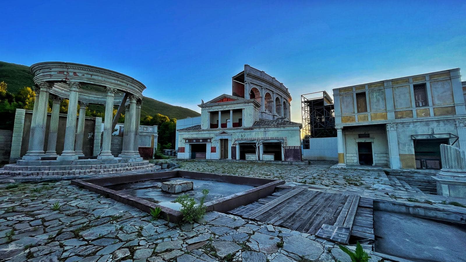 Roman City00011