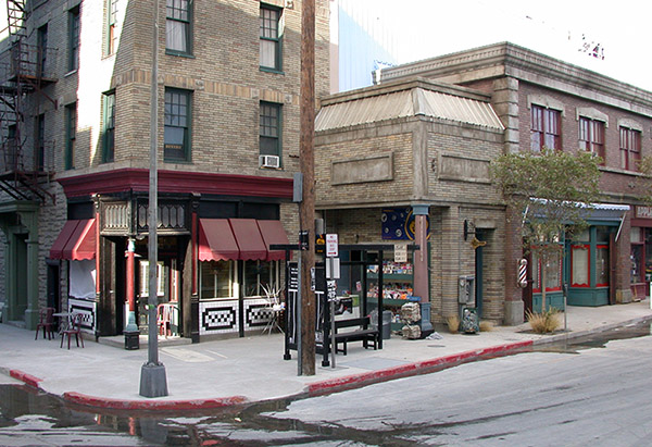 The Studios at Paramount SA Chicago Set Picture 4