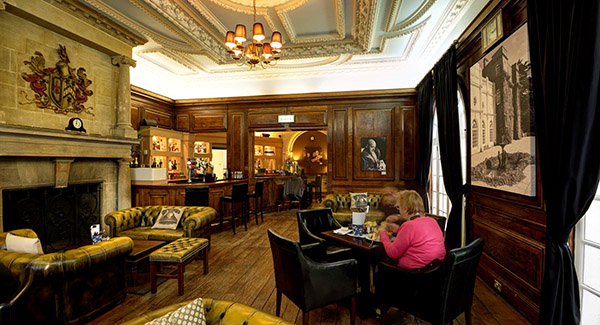 Pinewood Studios SA Club Bar Picture 3