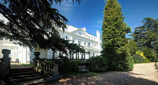 Pinewood Studios SA Heatherden Hall Exterior & Formal Gardens Picture 9