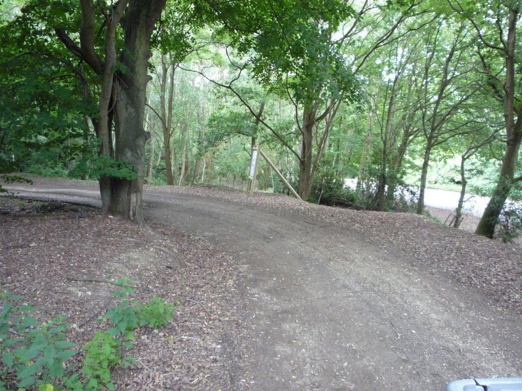 Longcross Film Studios SA Off Road Picture 00100003