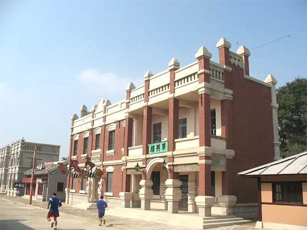 Pyongyang Film Studio SA Japanese Town Picture 3