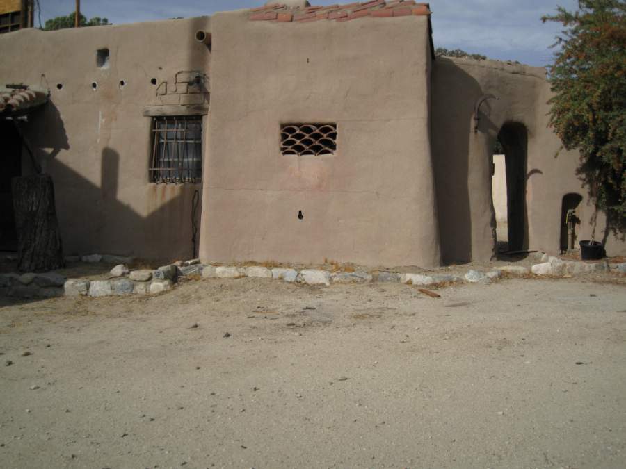 Melody Ranch Motion Picture Studio SA Adobe Village : Mexican Mission Picture 6