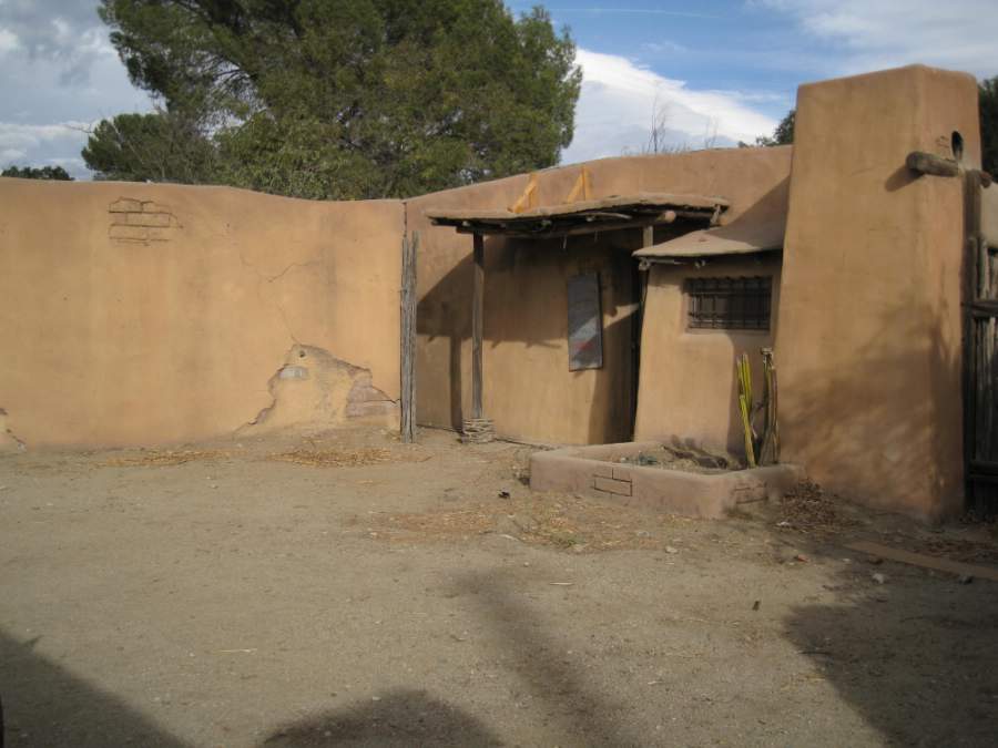 Melody Ranch Motion Picture Studio SA Adobe Village : Mexican Mission Picture 9