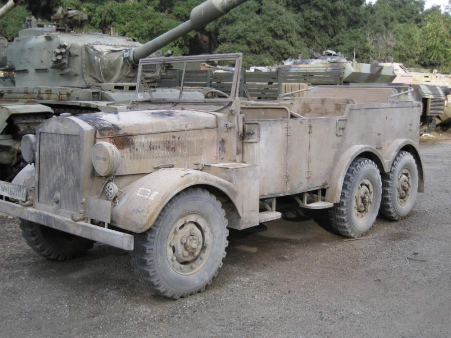 Melody Ranch Motion Picture Studio SA Junk Yard : Used Car Lot : MIlitary Base Picture 9