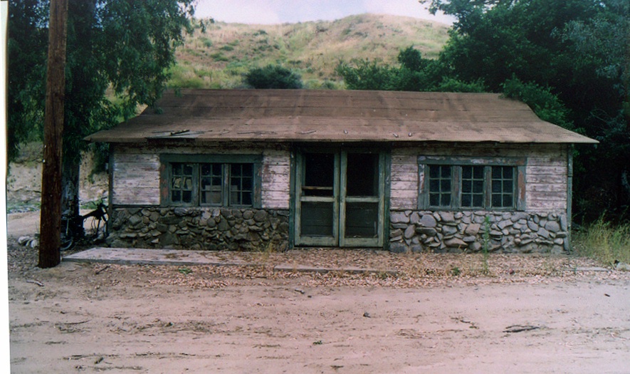 Melody Ranch SA Mid American Main Street : Lonely Gas Station Picture 8