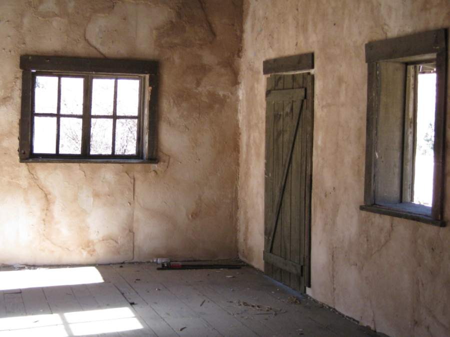 Melody Ranch SA Ranch : Farm Houses : Log Cabins & Barns Picture 12