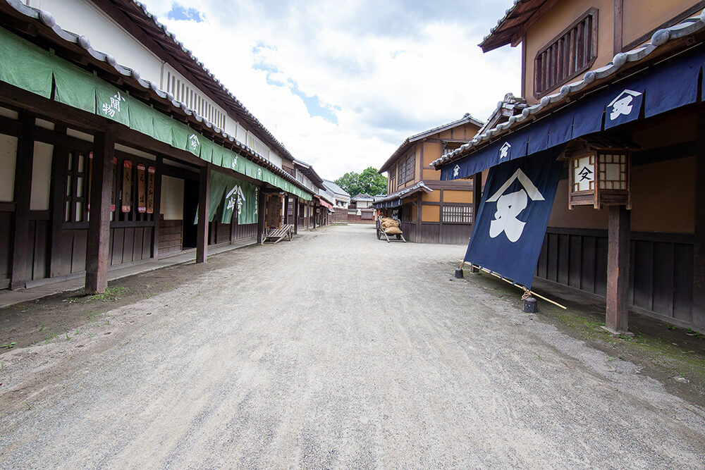 Shochiku Studios Kyoto SA ninjas or samurais old town : classic japanese village Picture 2