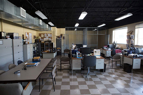 Tyler Perry Studios SA Sheriff : Police Station : County Jail Picture 2