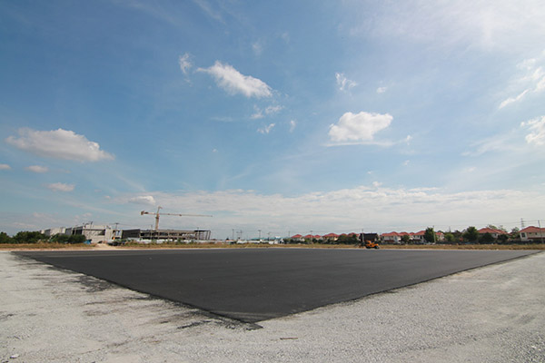 The Studio Park SA Empty Backlot Picture 3