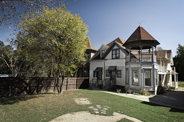 Universal Studios Lot SA Chicken Ranch House Picture 3
