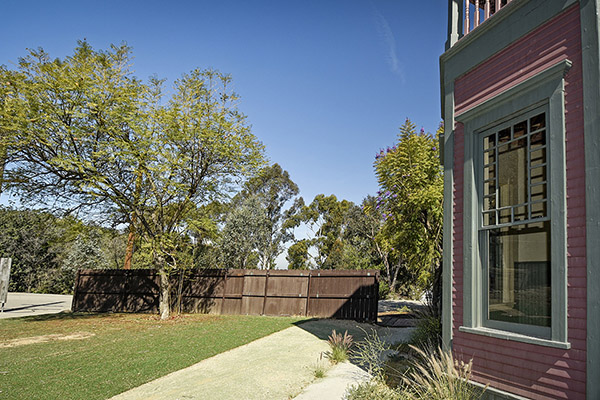 Universal Studios Lot SA Chicken Ranch House Picture 4