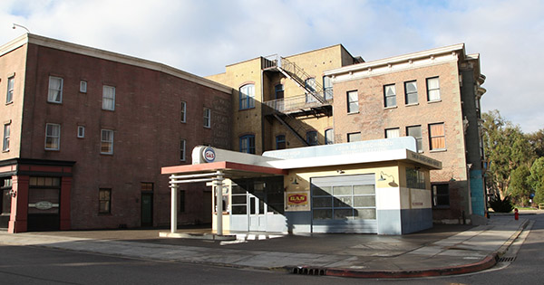 Universal Studios Lot SA Courthouse Square Picture 8