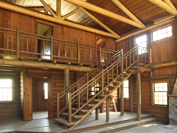 Universal Studios Lot SA Log Cabin Picture 3
