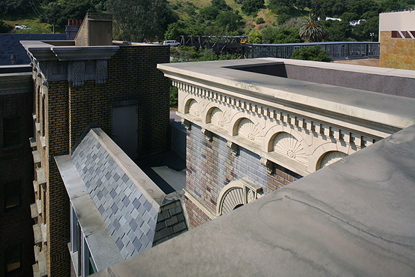 Universal Studios Lot SA Rooftops Picture 3