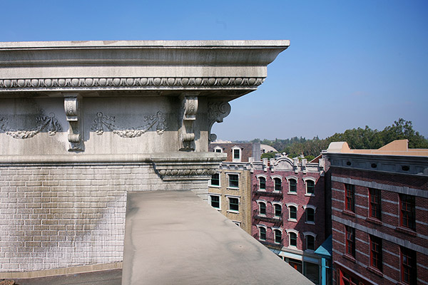 Universal Studios Lot SA Rooftops Picture 4