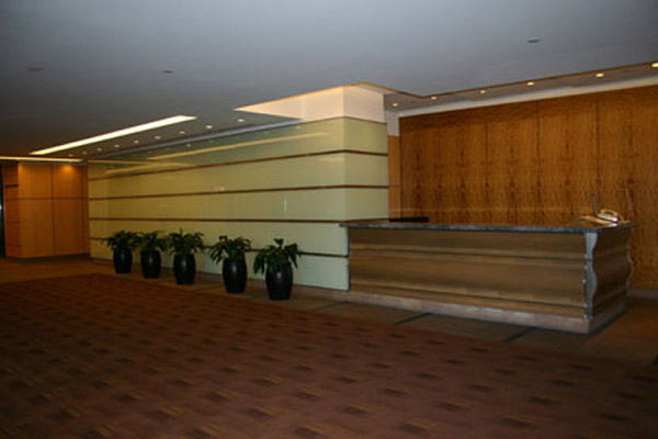 Warner Bros. Studios SA Bridge Building Picture 5