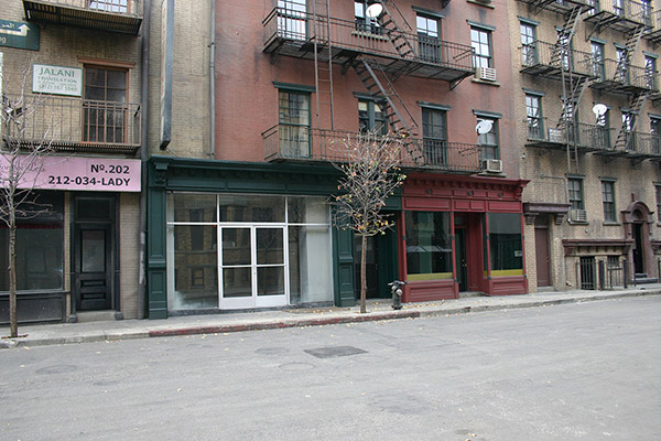 Warner Bros. Studios SA Hennesey St Picture 32