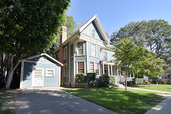 Warner Bros. Studios SA Midwest Business & Residential St Picture 17