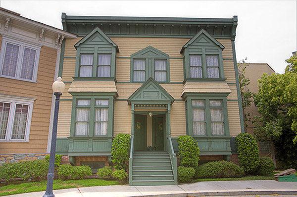 Warner Bros. Studios SA Midwest Business & Residential St Picture 24
