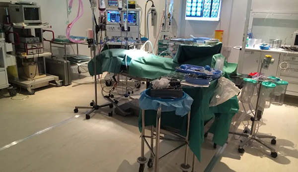 West London Film Studios SA Operating Theatre Set Picture 2