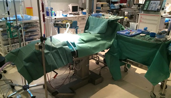 West London Film Studios SA Operating Theatre Set Picture 5
