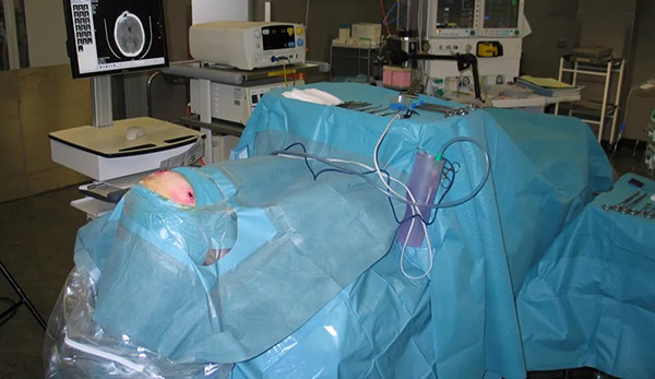 West London Film Studios SA Operating Theatre Set Picture 32