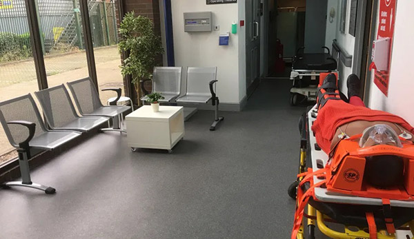 West London Film Studios SA Outpatients Reception : Waiting Area Picture 12