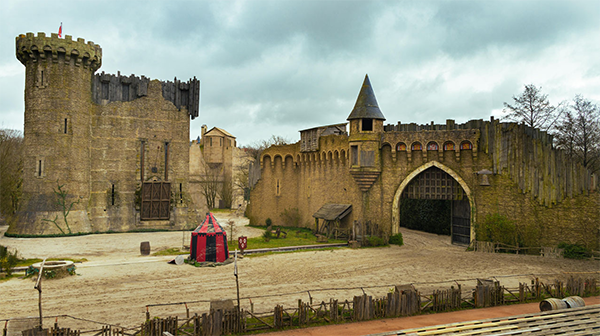 Puy Du Fou Studio SA Chateau exterieur Picture 00011