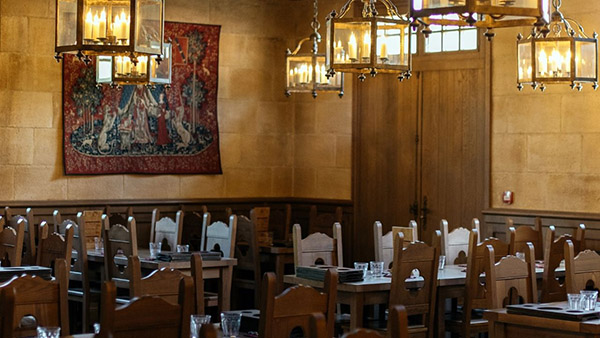 Puy Du Fou Studio SA 16th Century Tavern Picture 3