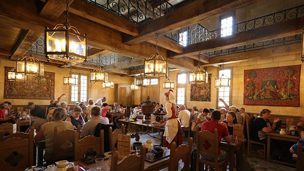 Puy Du Fou Studio SA 16th Century Tavern Picture 6