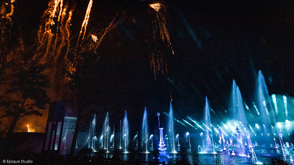 Puy Du Fou Studio SA Magic Lake Picture 3