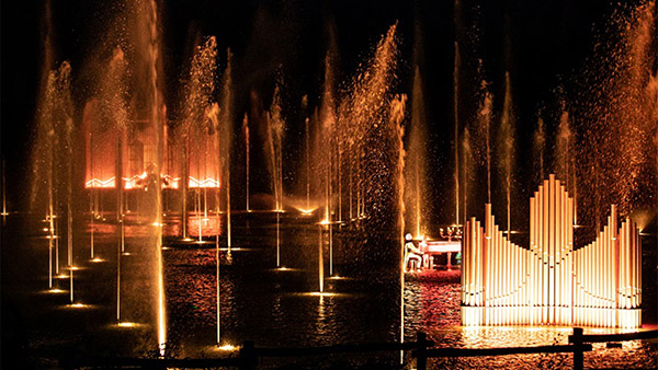 Puy Du Fou Studio SA Magic Lake Picture 5