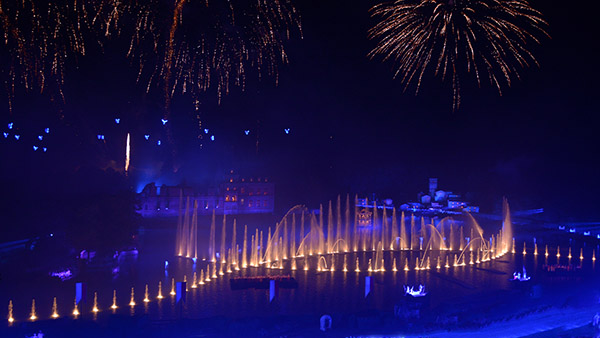 Puy Du Fou Studio SA Magic Lake Picture 8