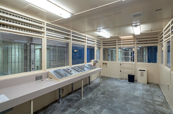 Broadway Stages SA Correctional Facility Picture 24