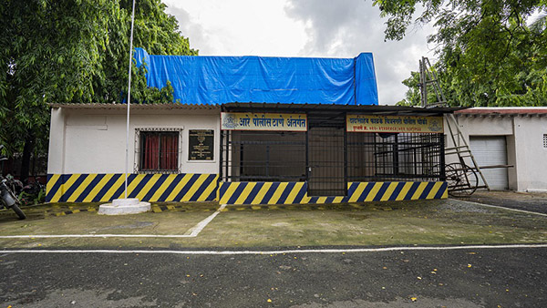 Film City Mumbai SA Police Station Picture 00003