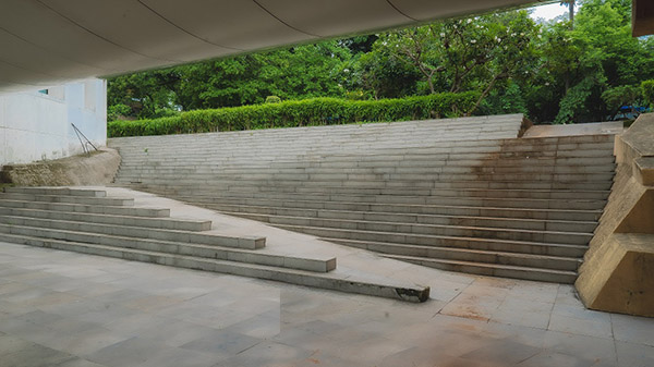 Film City Mumbai SA Whistling Wood Building Picture 00004