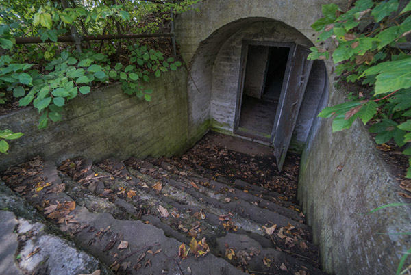 Filmstationen SA Airport, Exterior, Bunker & Buildings Picture 00004