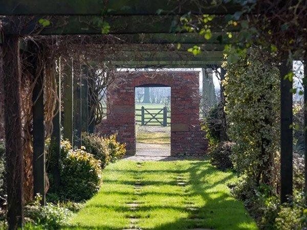 Tatton Film Studios SA Arden House Picture 4