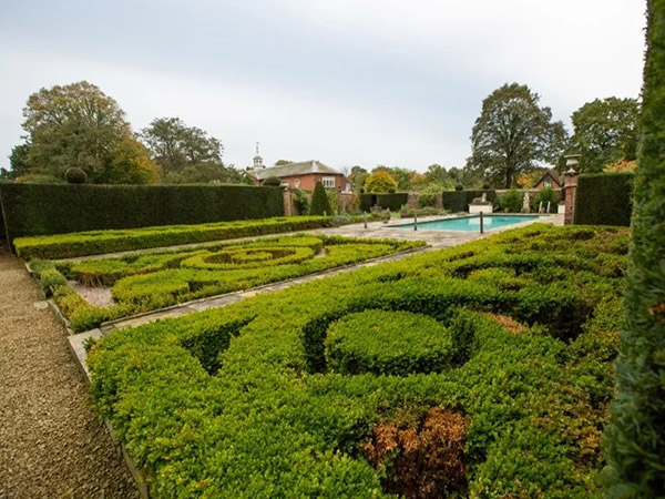 Tatton Film Studios SA Peover Hall - Swimming Pool Picture 4